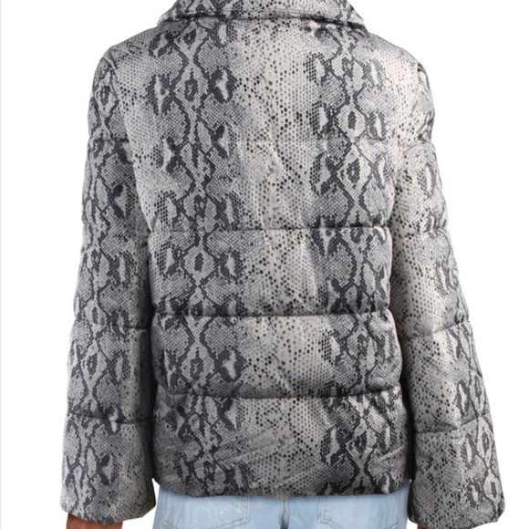 Betsey Johnson Quilted Puffer Jacket in Gray Black Python Snake Print Sz. S - Picture 2 of 13
